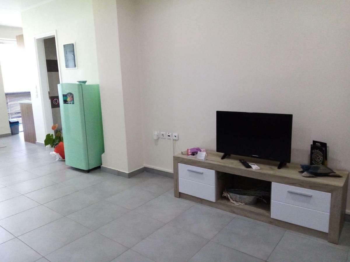 Cozy Apartment Near To The Airport Kouvarás Zewnętrze zdjęcie